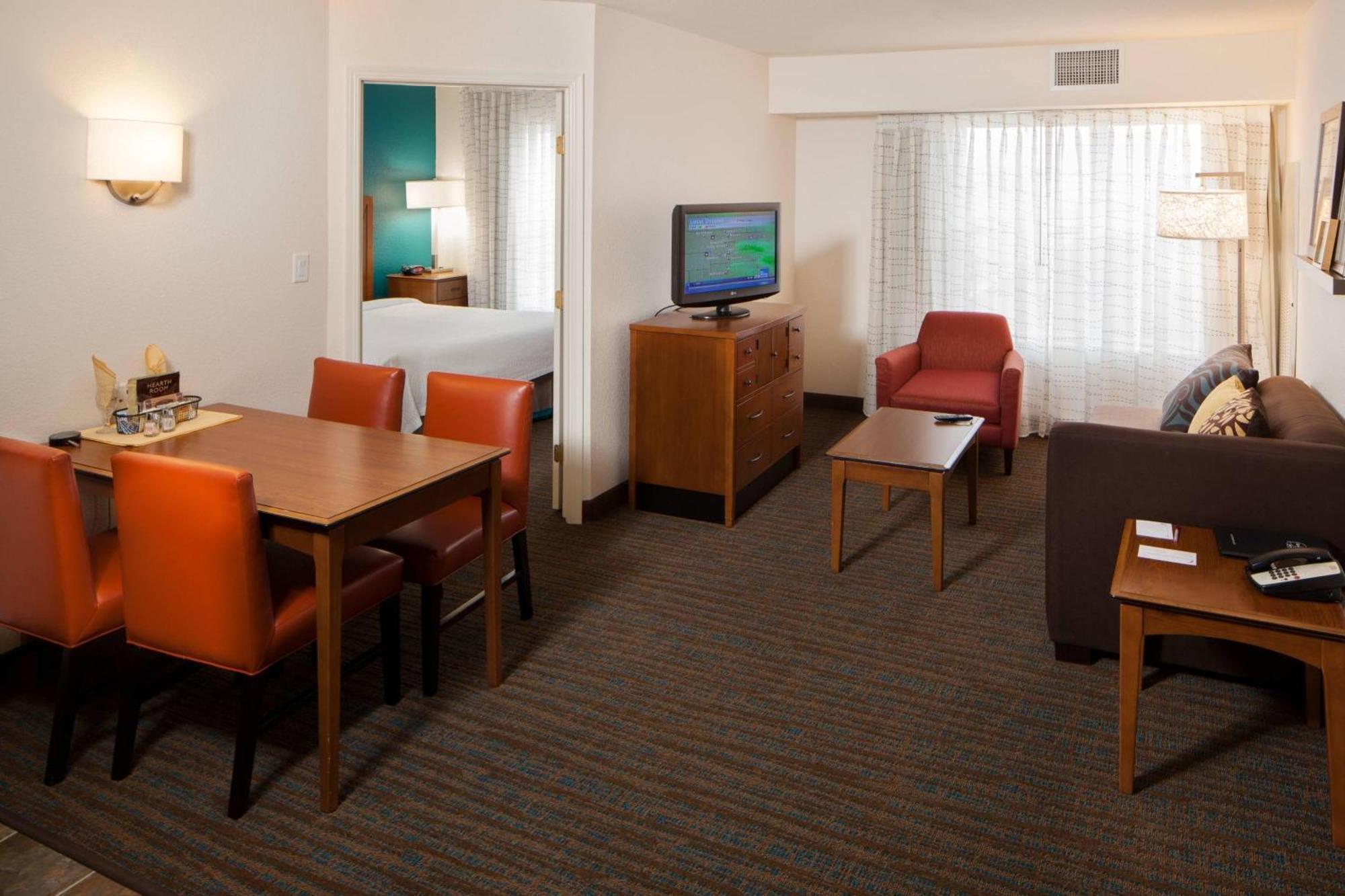 Residence Inn By Marriott Wichita East At Plazzio Exterior photo
