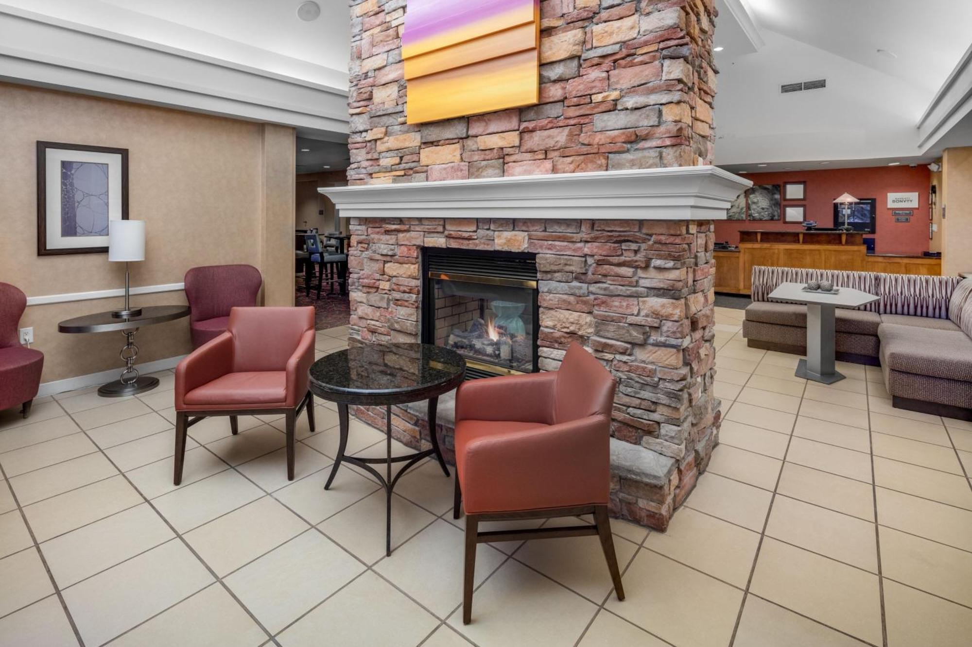 Residence Inn By Marriott Wichita East At Plazzio Exterior photo