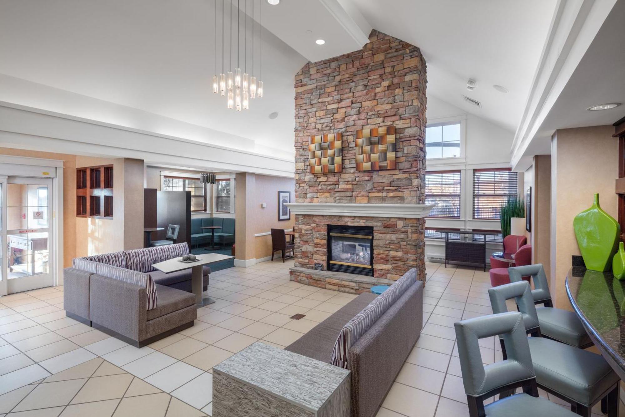Residence Inn By Marriott Wichita East At Plazzio Exterior photo